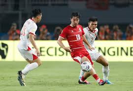 Justin Hubner Praises Vietnam National Football Team