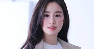 Kim Tae Hee: The 'Fraud' of Natural Beauty