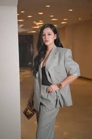 Mai Phuong Thuy Stuns in Nearly $100,000 Outfit on Red Carpet