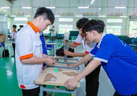 New Vocational High School Program: 10 Subjects in 3 Years