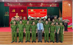 Nguyen Tat Thanh University Collaborates with Local Police on AI Training