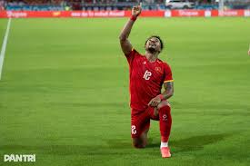 Nguyen Xuan Son's Emotional Celebration After Scoring
