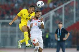 Nguyen Xuan Son Shines in Vietnam's Victory Over Malaysia
