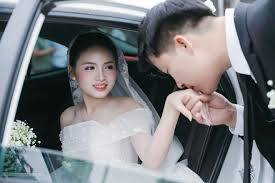 Parents Investigate Future Son-in-Law with 16-Year Age Gap