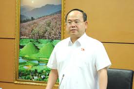 Quang Ninh's Secretary Addresses Citizens' Concerns on City Status
