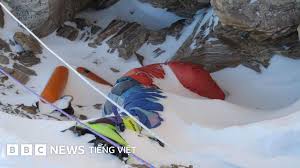 Recovery of 'Green Boots' Body from Everest After 30 Years