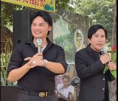 Renowned Artist Kim Tu Long Explains Late Arrival at Concert