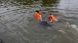 Rescue Operations at Xuan Huong Lake in Lam Dong