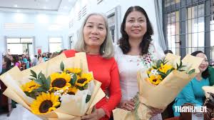 School Leaders in Dong Nai Opt to Return to Teaching Roles
