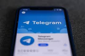 Telegram Disappears from App Store; Galaxy Z Fold8 Launches