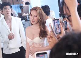 Thủy Tiên Makes Rare Public Appearance, Captivates with Beauty