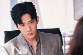 Tỉnh Bách Nhiên: A Journey Through Fame and Challenges