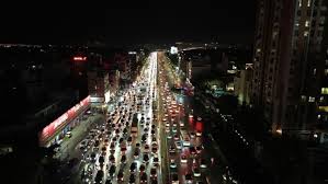 Traffic Jam on Vinh Tuy Bridge Due to Heavy Rain