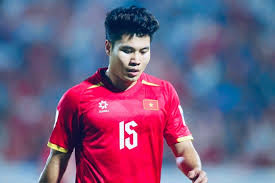 Truong Tien Anh Receives Sad News Amid ASEAN Cup Preparations
