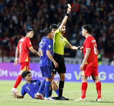 Vietnam National Football Team Fined for Yellow Cards at ASEAN Cup