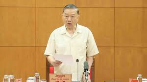 Vietnam's Leader Calls for Accountability in Infrastructure Projects