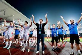Vietnam's National Team Prepares for Crucial Match Against Malaysia