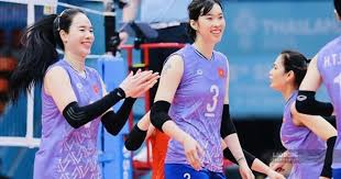 Vietnam Women's Volleyball Team Returns for Training with 14 Players