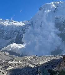 Avalanche Claims Lives of 14 Climbers in Russia