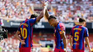 Barcelona Dominates Valencia with 5-0 Victory