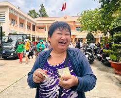 Cần Thơ to Provide Financial Support for Families During Tet