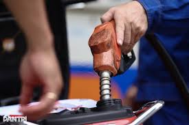 Fuel Prices Surge in Vietnam as Diesel Approaches 30,000 VND/Liter