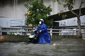 Heavy Rain and High Tides Expected in Ho Chi Minh City