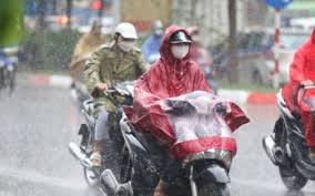 Heavy Rain Forecast for Hanoi and Surrounding Areas