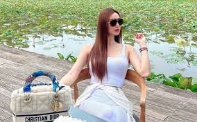 Khánh My Chooses Independence Over Marriage