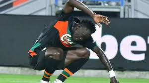 Lazio Defeats Venezia 2-0 Amidst Ongoing Crisis