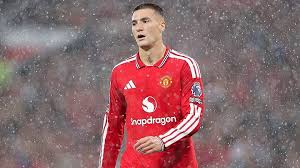 Manchester United's Benjamin Šeško Expected to Shine Soon