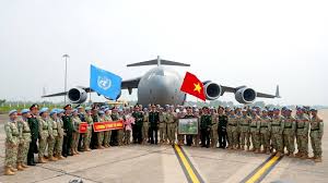 Massive C-17A Globemaster III Takes Off from Noi Bai Airport