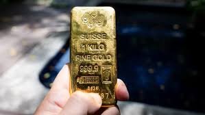 Oil Prices Drop, Gold Prices Rise: Financial Update