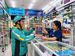 Phạm Nhật Vượng Partners with Nguyễn Bạch Điệp for Health Service Expansion
