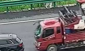 Police Save Family Stranded on Highway with Urgent Call