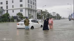 Record Rainfall Hits Vinh After 40 Years