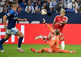 Schalke 04 Holds Bayern Munich to a Draw in Bundesliga Clash