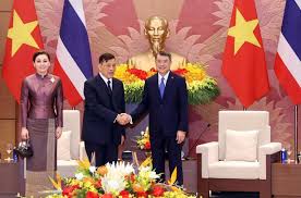 Thai King and Queen Visit Vietnam to Strengthen Ties