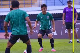 Thailand's National Football Team Prepares for Vietnam Showdown