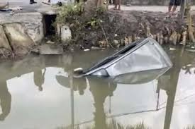 Tragic Car Accident in Hai Phong Claims Lives of Couple