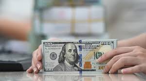 USD Exchange Rate Hits Record High Amid Fed Rate Hike