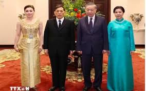 Vietnam Hosts Royal Banquet for Thai King and Queen
