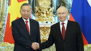 Vietnam's Tô Lâm Meets with President Putin in Moscow