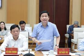 Individual in Phu Tho Returns Over 1 Billion VND After Review