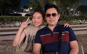 Quang Le Gifts 200 Million VND to Phuong My Chi