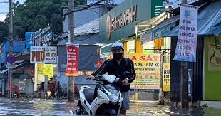 Southern Vietnam Faces Severe Flooding Risk Amid Heavy Rain