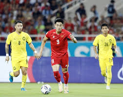 Vietnam National Football Team Faces Malaysia in FIFA ASEAN Cup