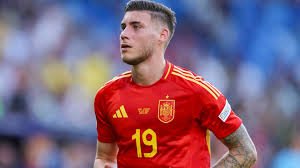Who is Roberto Fernández, Spain's New Forward?